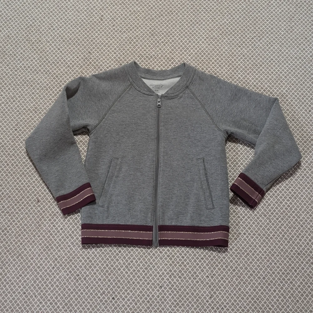 Old Navy Gray Kids Sweatshirt with Maroon Accents